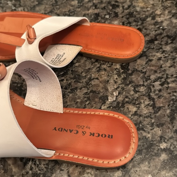 Rock & Candy White and Tan Sandals flip flops 8 - Picture 3 of 10